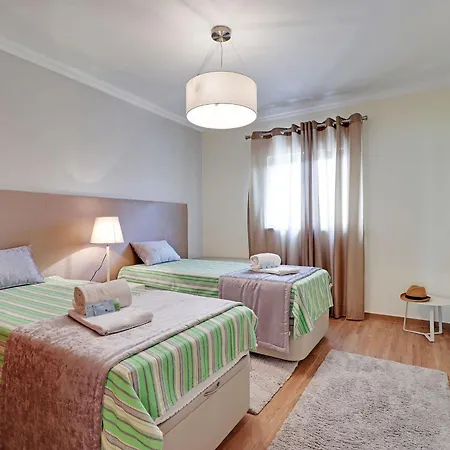 Paradise By Homing Apartamento